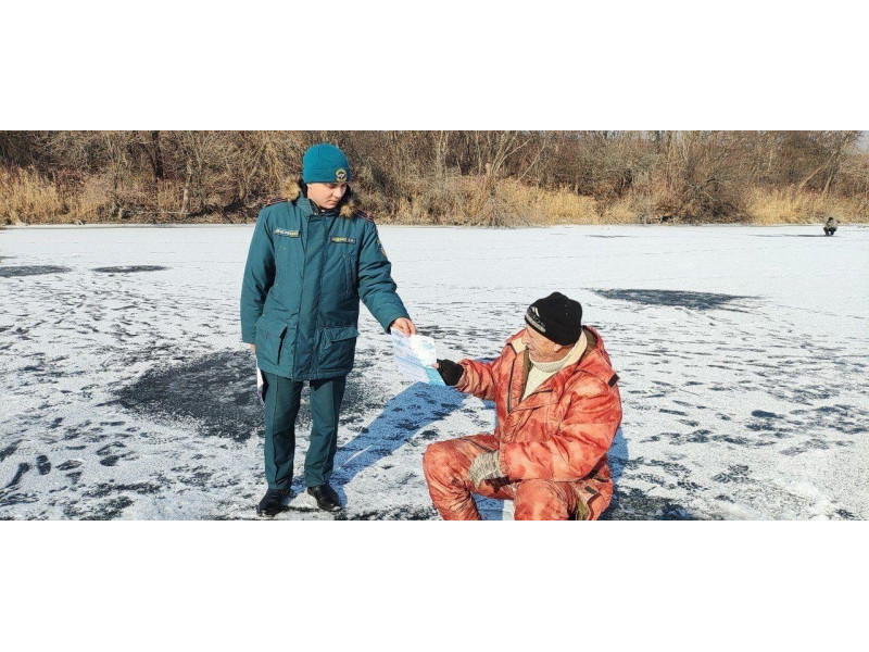 Ежегодно тонкий лед становится причиной несчастных случаев.