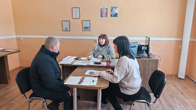 СПЕЦИАЛИСТЫ ОТДЕЛА ПО ОБЕСПЕЧЕНИЮ ЖИЗНЕДЕЯТЕЛЬНОСТИ «ЖЕЛТЕНСКИЙ» ПРИНИМАЮТ ЗАЯВЛЕНИЯ И ПАКЕТЫ ДОКУМЕНТОВ ДЛЯ ОФОРМЛЕНИЯ БЕЗВОЗМЕЗДНОЙ НАТУРАЛЬНОЙ ПОМОЩИ.