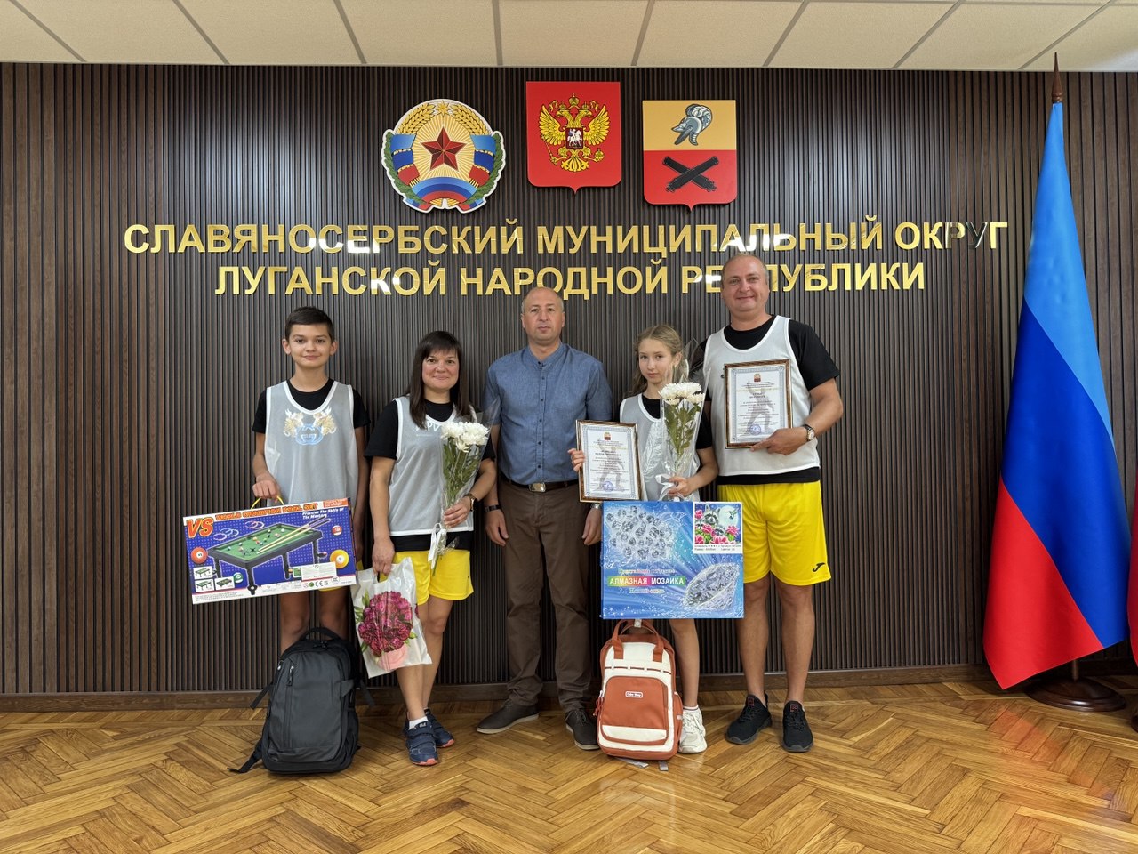 Глава поблагодарил команду «Семейной зарницы» за участие в соревнованиях.
