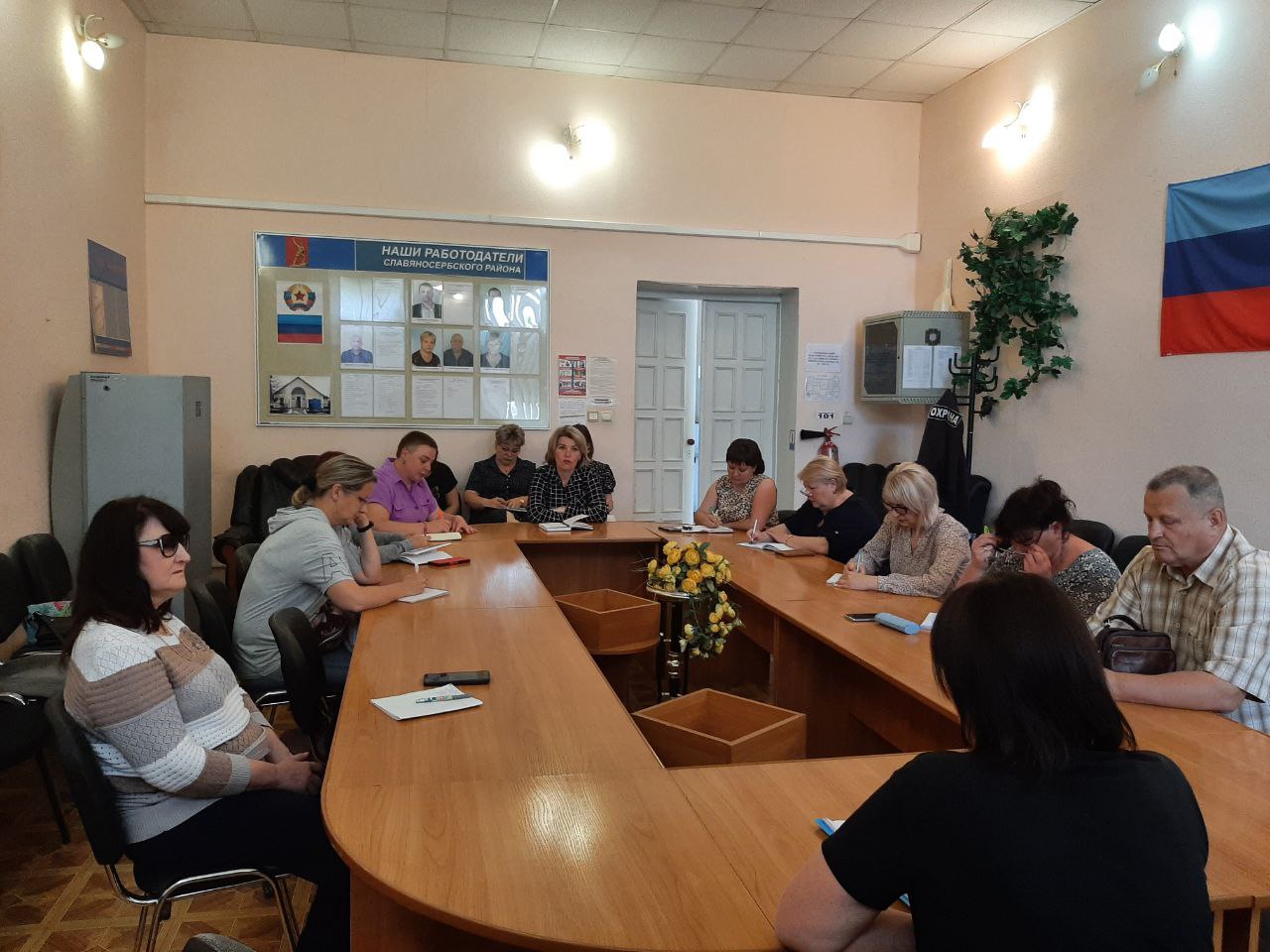 Состоялся семинар для работодателей в Славяносербском центре занятости.